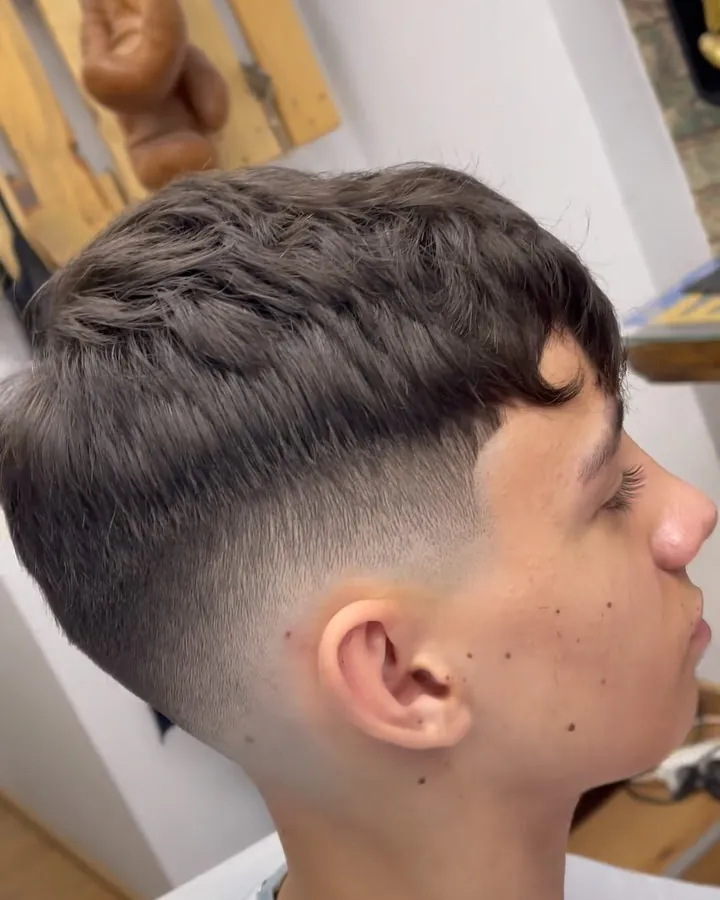Šišanje u VR Barbershopu