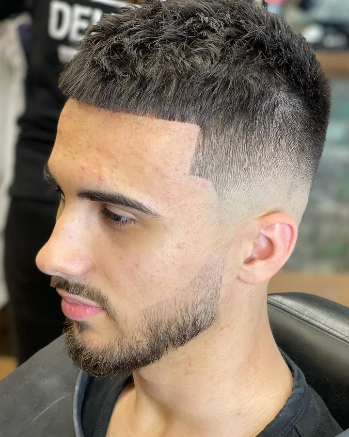 Šišanje u VR Barbershopu